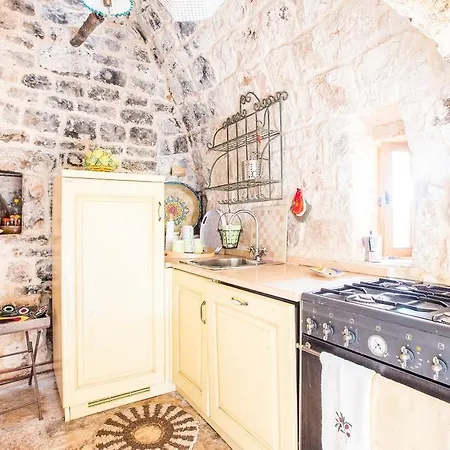Trulli Figazzano * Cisternino