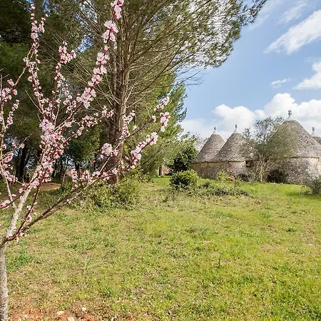 Trulli Figazzano Cisternino